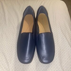 Easy Spirit loafers Size 12